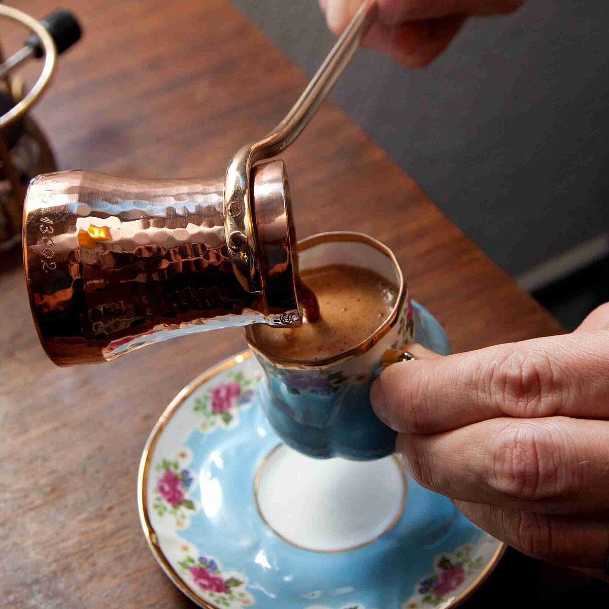cach pha ca phe Turkish Coffee 1